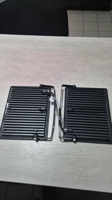 Прожектор светодиодные 100W