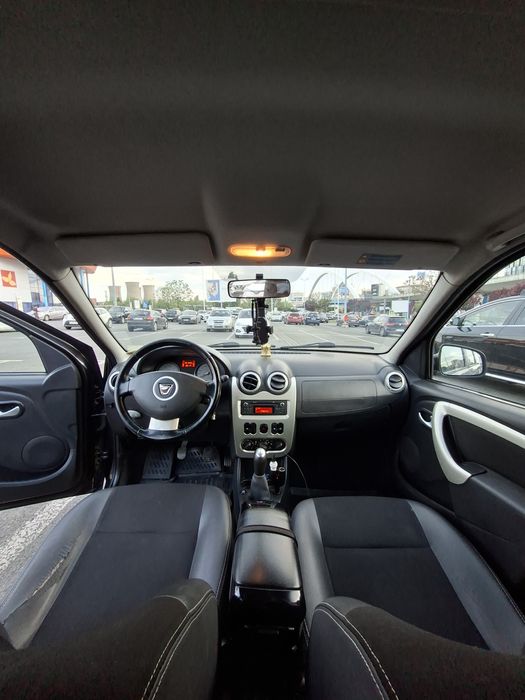 Vând Dacia Logan 2012 Pilot Automat/7 Locuri/GPL din fabrică 1.6 8 V