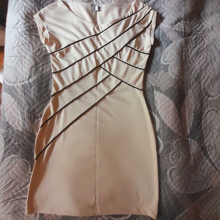 Дамска нова рокля