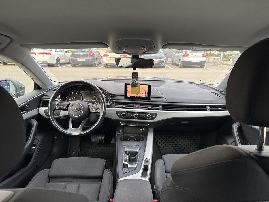 Vand Audi A5 Impecabil 20 TDI