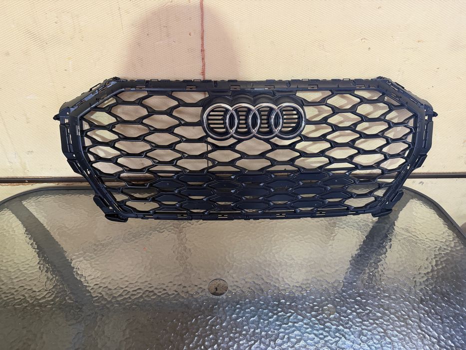 Grila radiator Audi Q3 s line