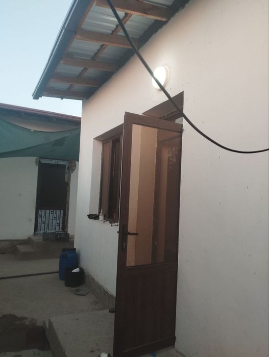 Уй сотилади теплицаси билан