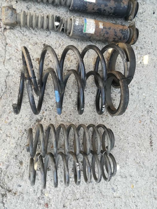 Volvo V70 Волво в70 задни пружини задна пружина