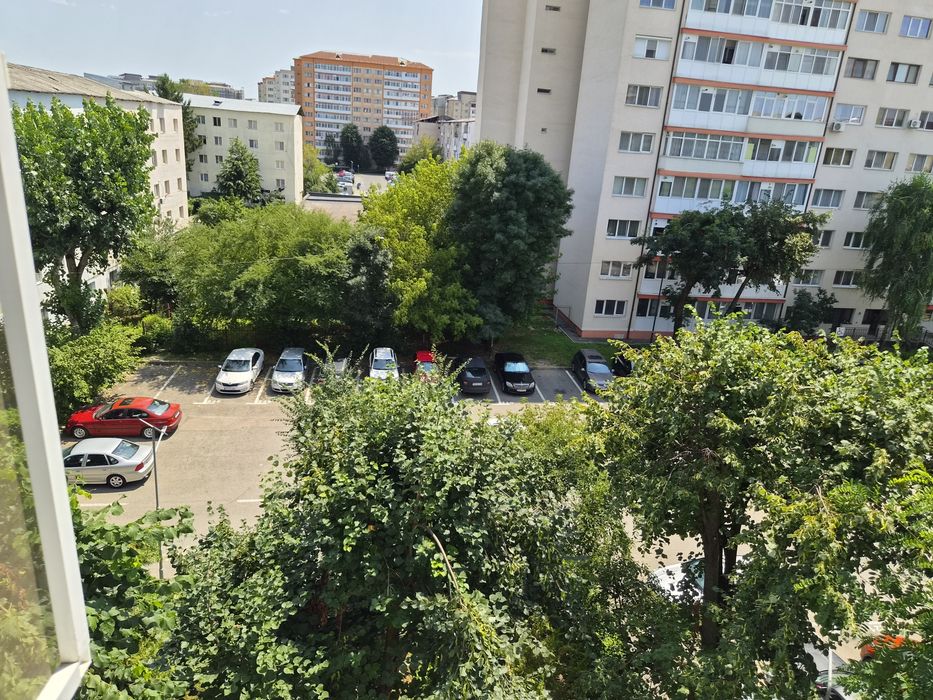 Vand apartament 2 camere