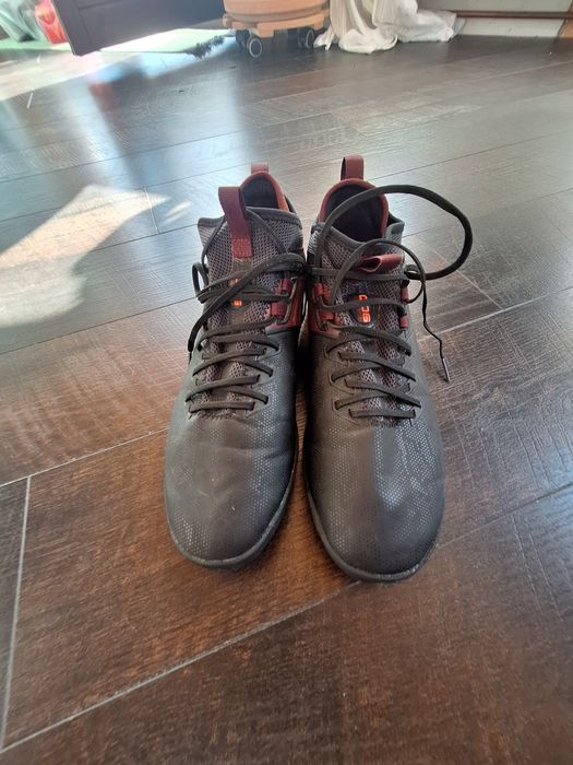 Ghete fotbal marimea 43,
