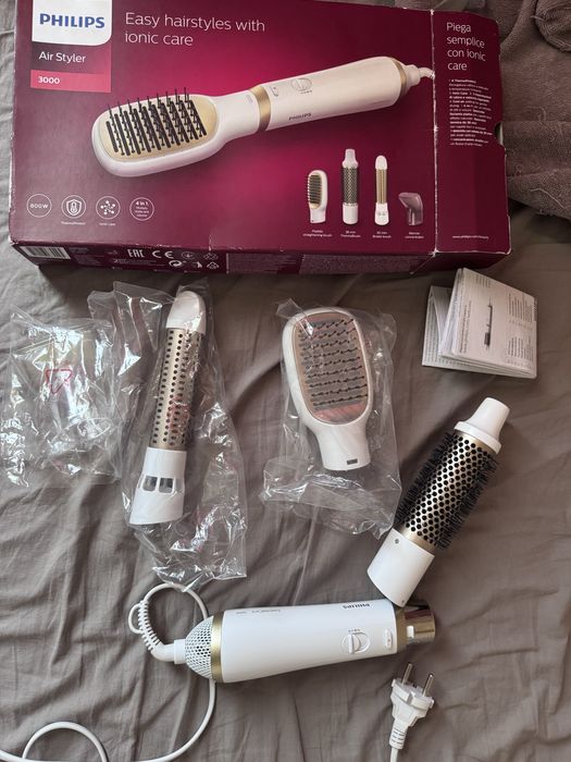 Фен-щетка Philips