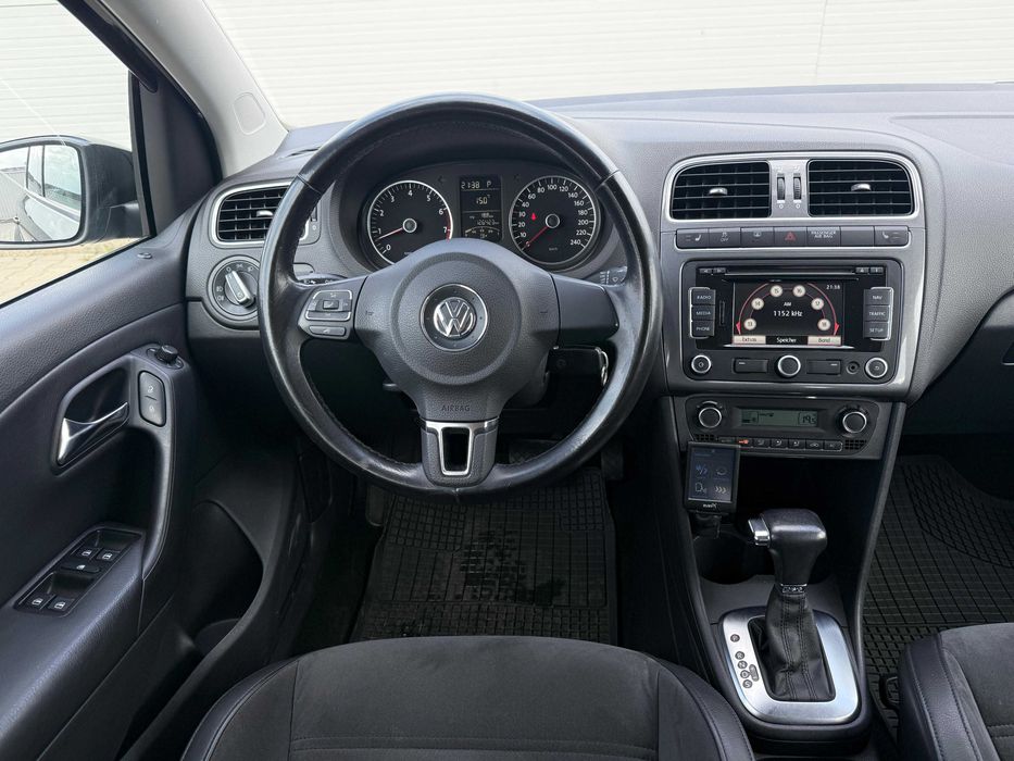 VOLKSWAGEN Polo 2011 — imagine 5