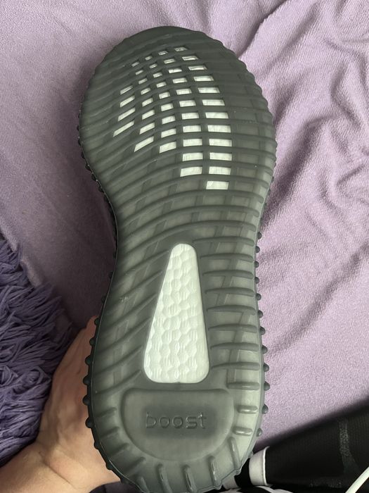Adidasi yeezy 350