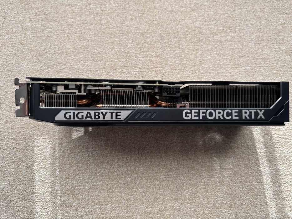 Gigabyte Rtx 5070 OC12gb GDDR7 noua