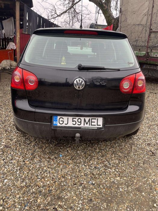 Se vinde golf 5