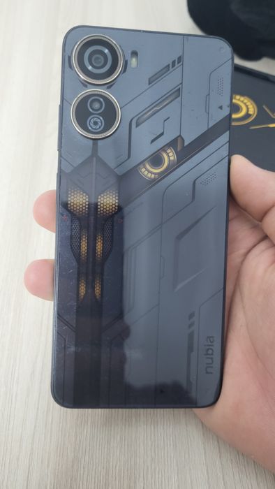 Телефон Zte nudia neo 5g