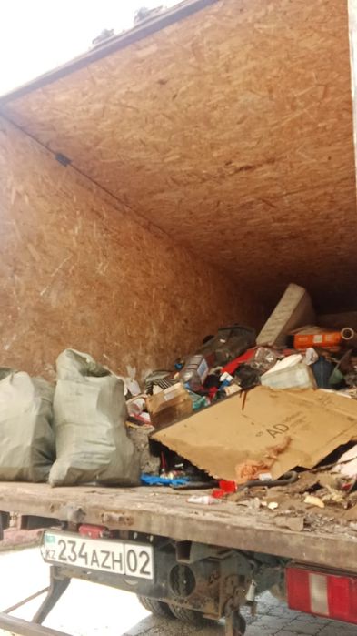 Вывоз мусора в мешках и россыпью