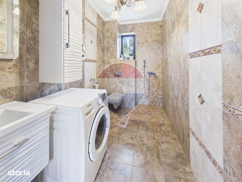 Vilă 10 camere + spațiu comercial | teren 1.300 mp | Otopeni 23 August