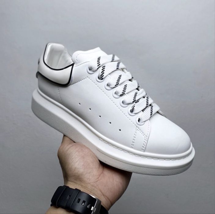 Alexander McQueen PREMIUM