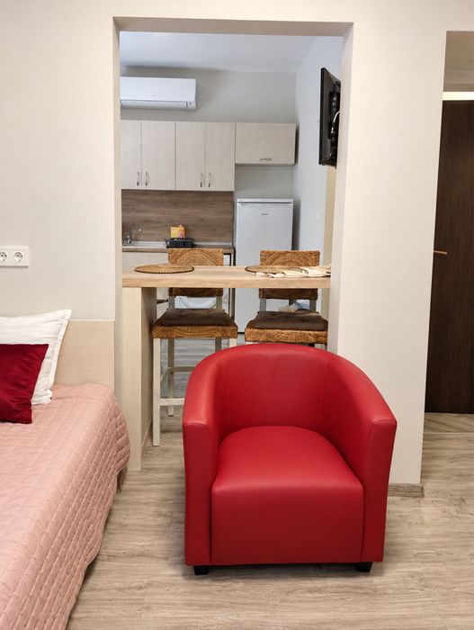 Дава се под наем Двустаен апартамент в Пловдив, Център - 40 кв.м за 380 € - Снимка #3