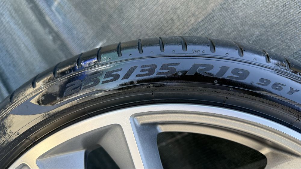 Jante originale Audi A5 S5, Audi Sport 19” cu anvelope Pirelli P Zero Run Flat