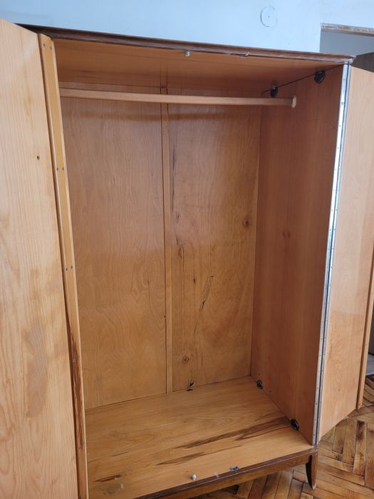 Шифонер трехстворчетый