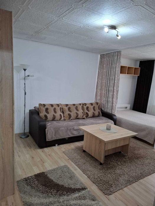 Garsonieră mare 42 mp | mobilată | AC | Sângeorgiu de Mureș – Apolo