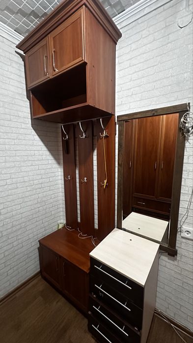 Продам прихожую бу