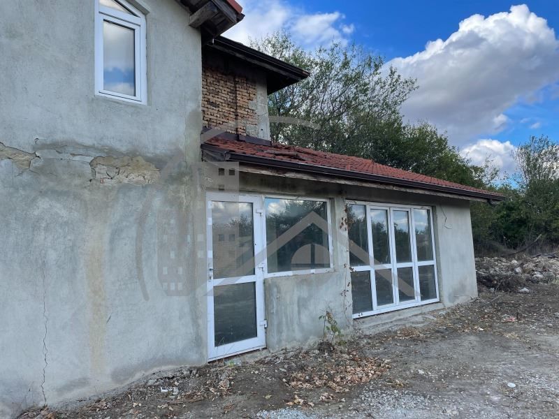 Продава се Къща в с. Изгрев, Област Варна - 160 кв.м за 419 €/кв.м - Снимка #2