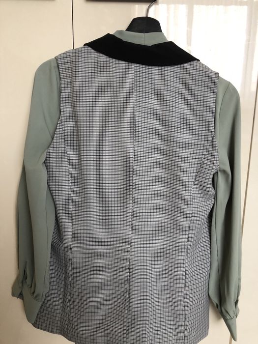 Тройка, костюм