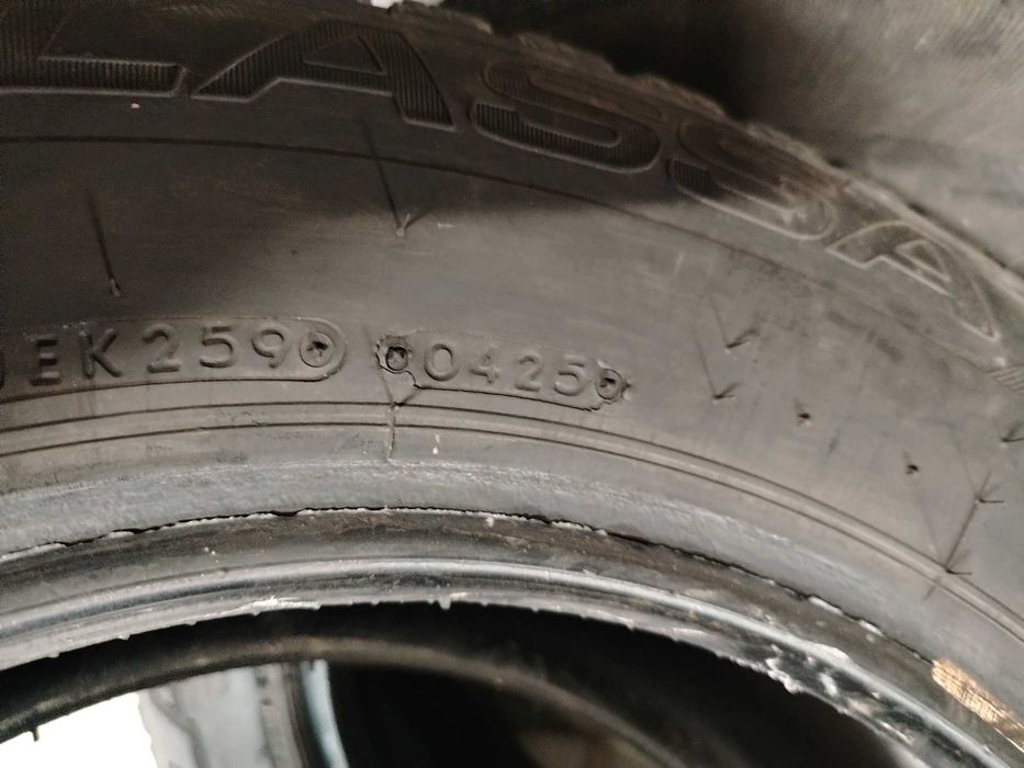 2бр.зимни гуми 215/65/16C Lassa