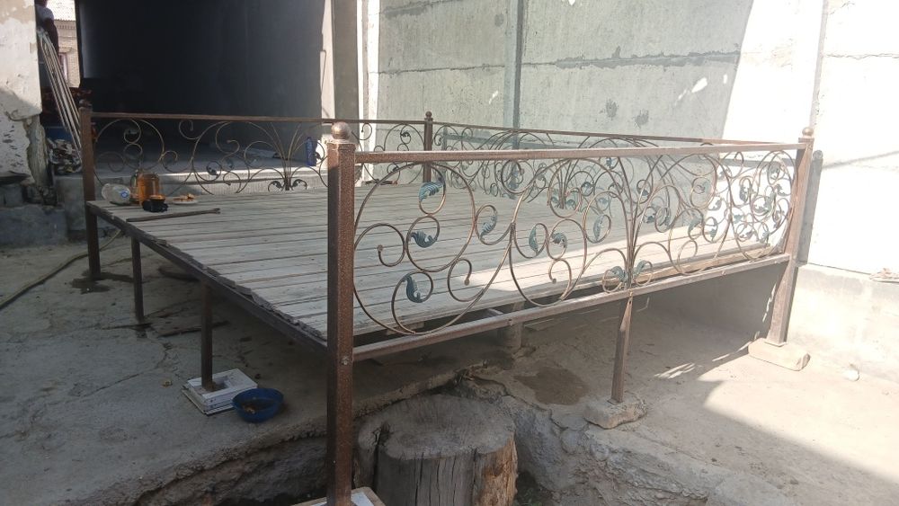 Темир крават сотилади