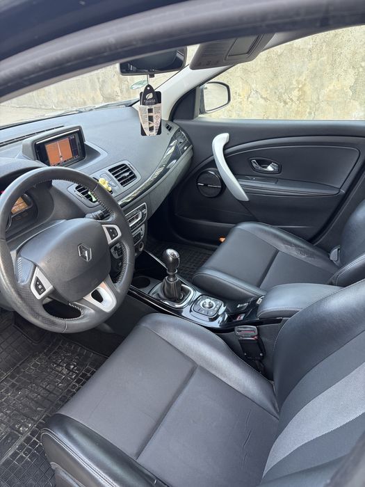 Renault Megane 3 Bose 1.5 dCi 110 CP – Ambreiaj nou, Cameră, Navigație