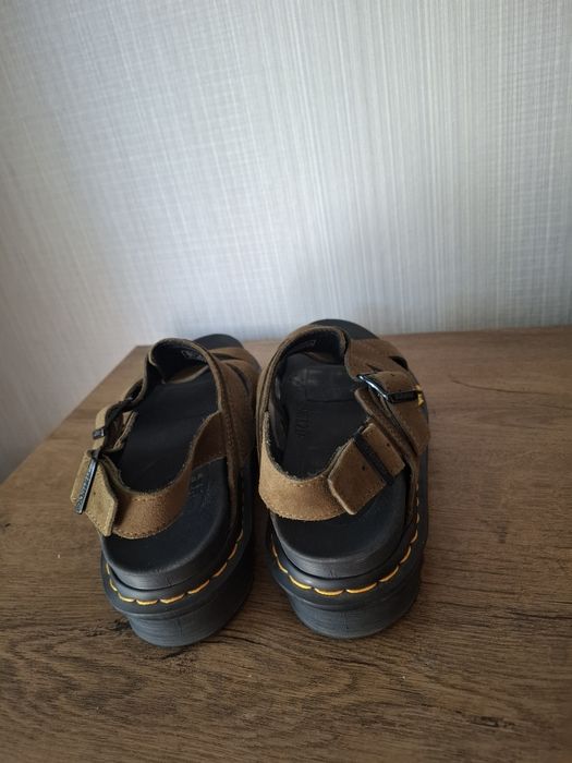 Dr. Martens дамски сандали 39 номер.