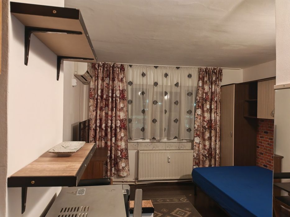 Garsonieră de închiriat