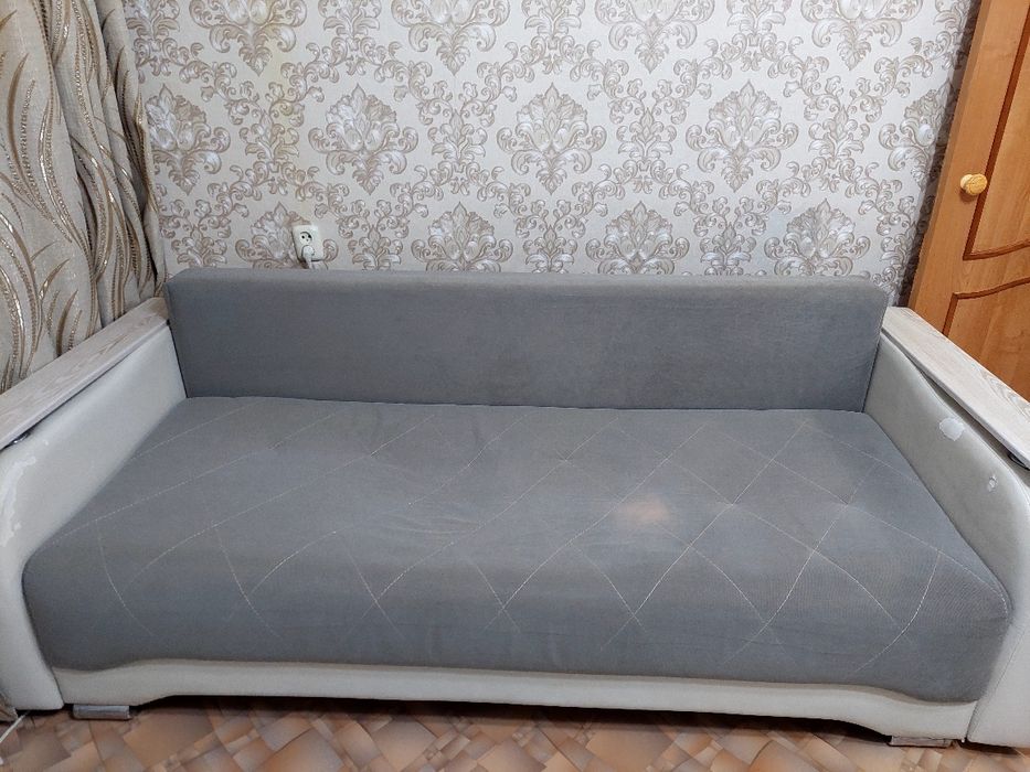 Продам диван б/у