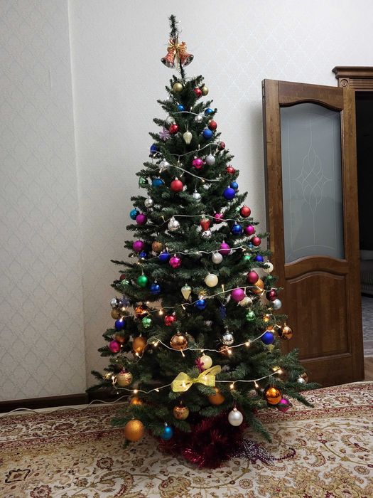 Искусственная елка 2,1 метра