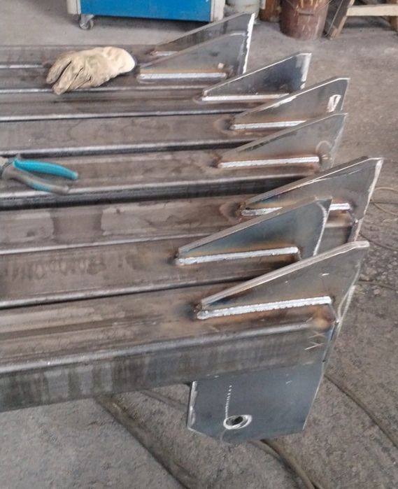 Confecții metalice garduri porți, reparatii, vopsit