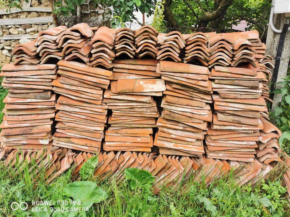 Турски керемиди около 350 бр.