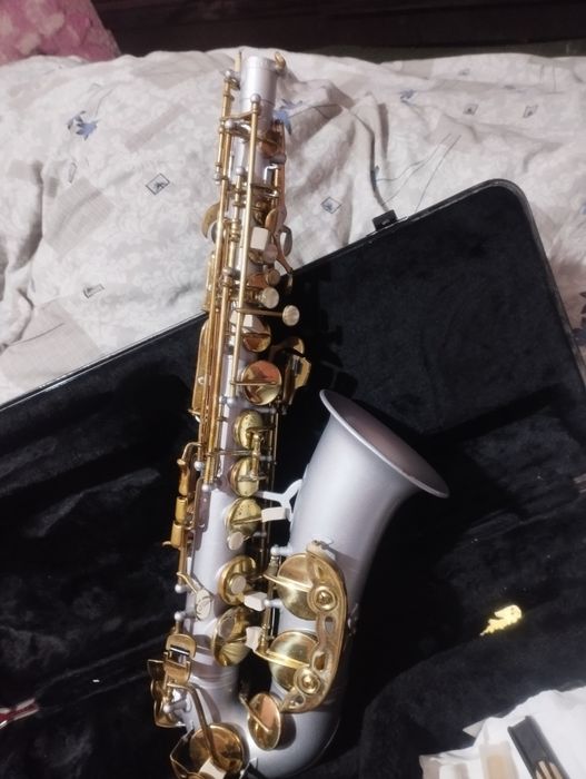 Saksafon alto   toʻylarga. Bemalol. Ijro qilsa boʻladi. Srowne sotilad