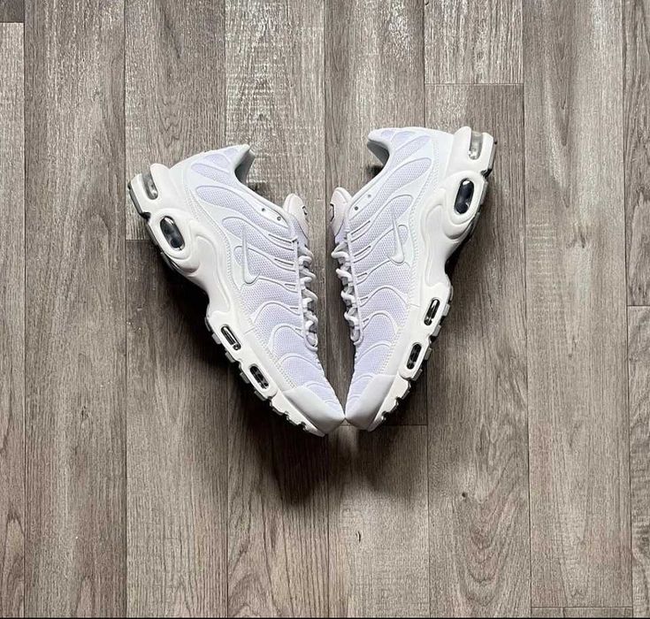 Nike Air Max TN PLUS Triple White POPULAR! (всички номера от/до 36-46)