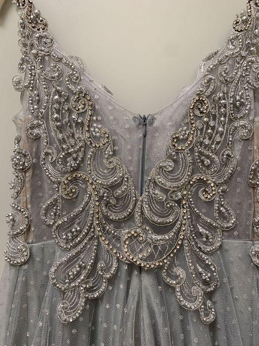 Официална рокля -