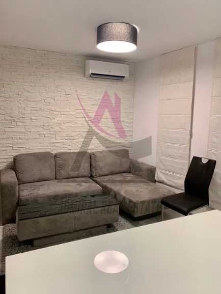 Дава се под наем Тристаен апартамент в Варна, Бриз - 75 кв.м за 1000 € - Снимка #1