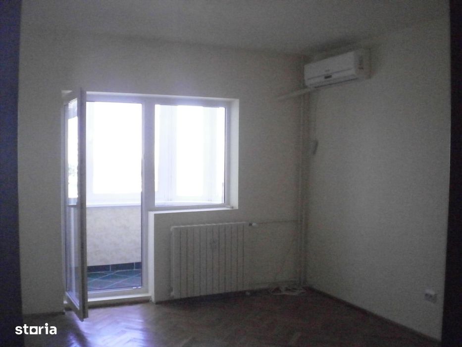 3 camere Bdul Decebal- Metrou Piata Muncii