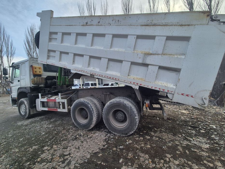 HOWO Самосвал сотилади 
Йили: 2020