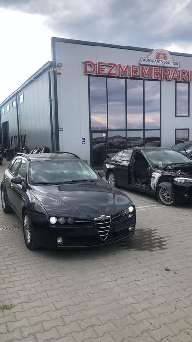 Dezmembram Alfa Romeo 159 1.9 diesel an fabr 2009