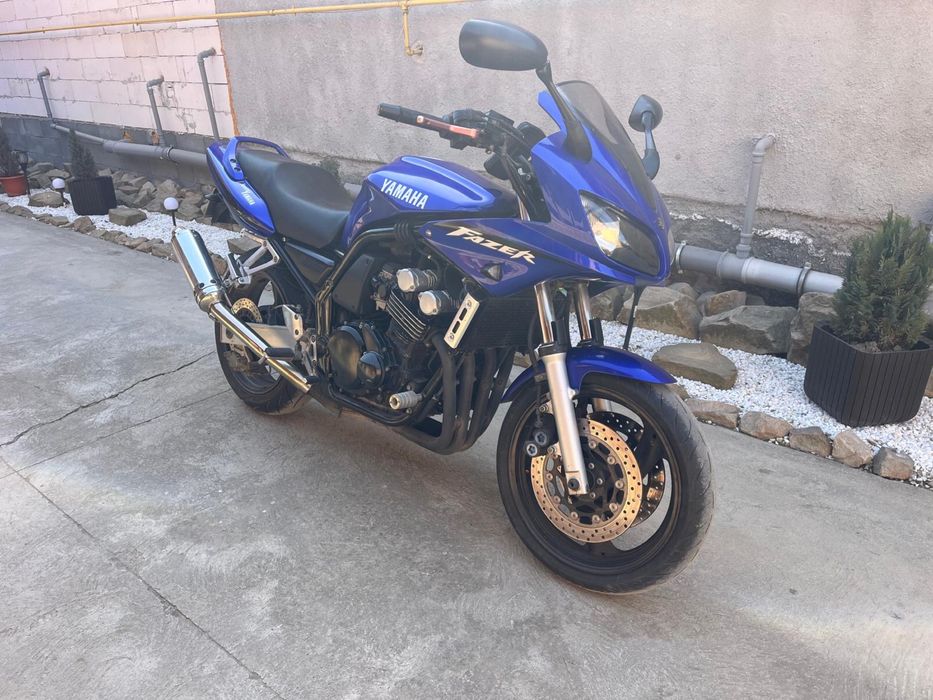 Yamaha Fazer 600    95 cp 2002
