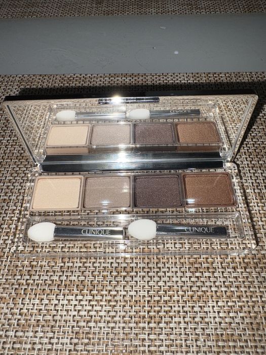 Clinique all about shadow quad палитра сенки внос Дубай