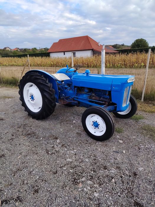 Tractor Ford Dexta