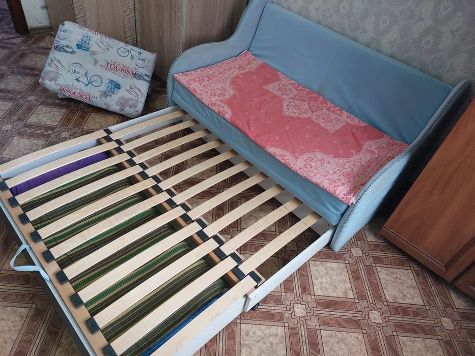 Продам диван 5 тыс тнг