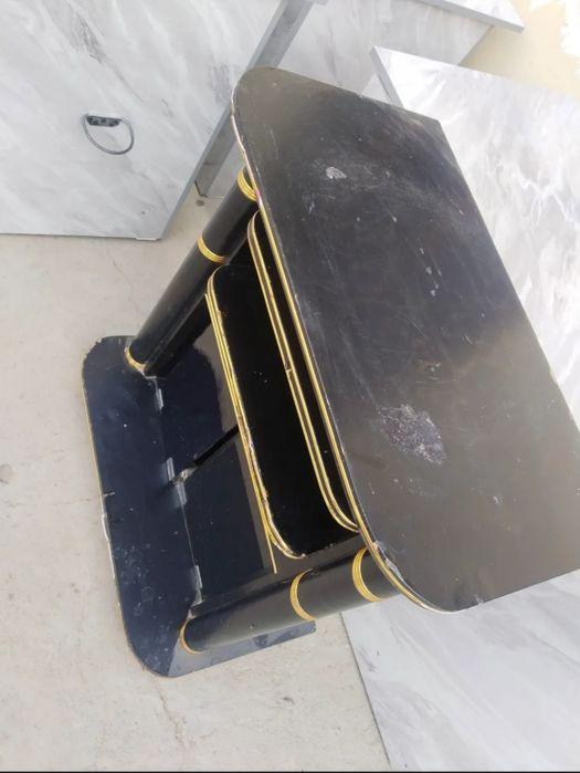 Televizor va TV podstavkasi sotiladi.