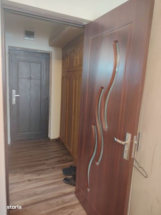 Garsoniera de vanzare, 31 mp, aer conditionat, etaj 1, zona Brazda lui