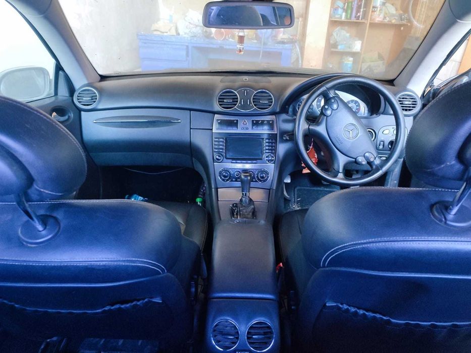 Dezmembrez Mercedes Clk w209 1.8 kompressor