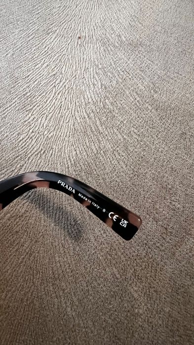 Слънчеви очила Prada