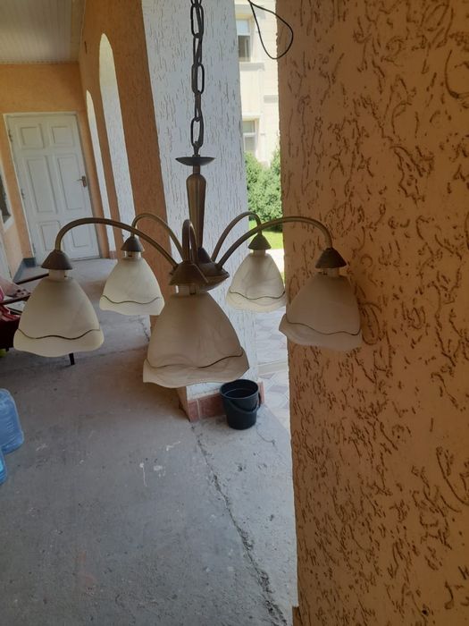 продам люстру